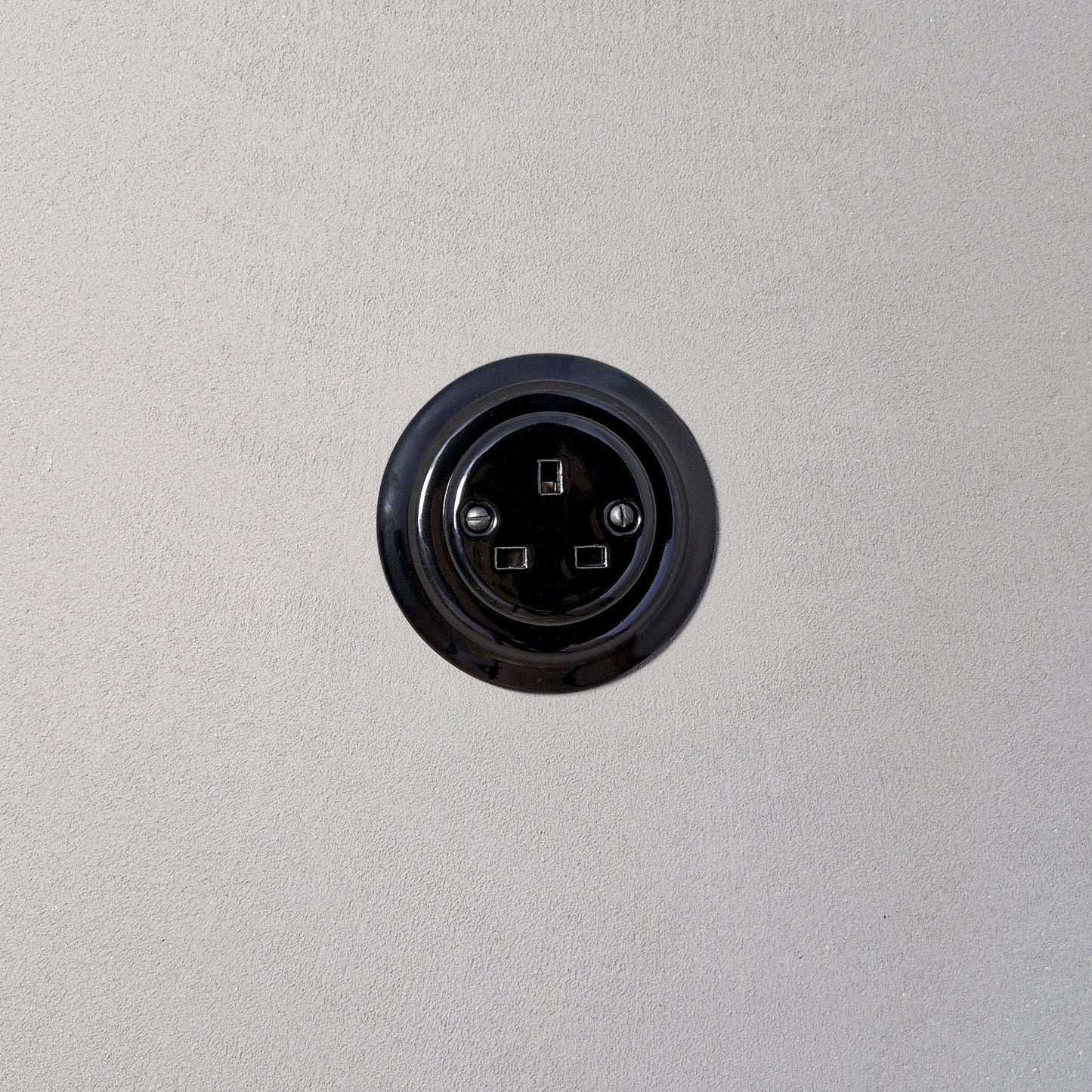 Power Socket Plug Porcelain UK 3 Prong Loft Retro Electrical Flush Mounted Vintage Cottage Black Ceramic