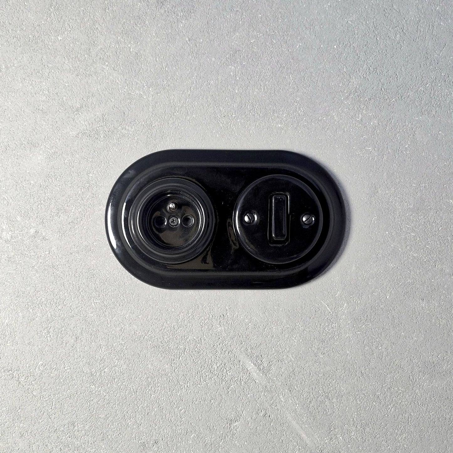 Retro Style Ceramic French Socket with A Switch – Retro Loft Style | Vintage Design, Flush-Mounted Black