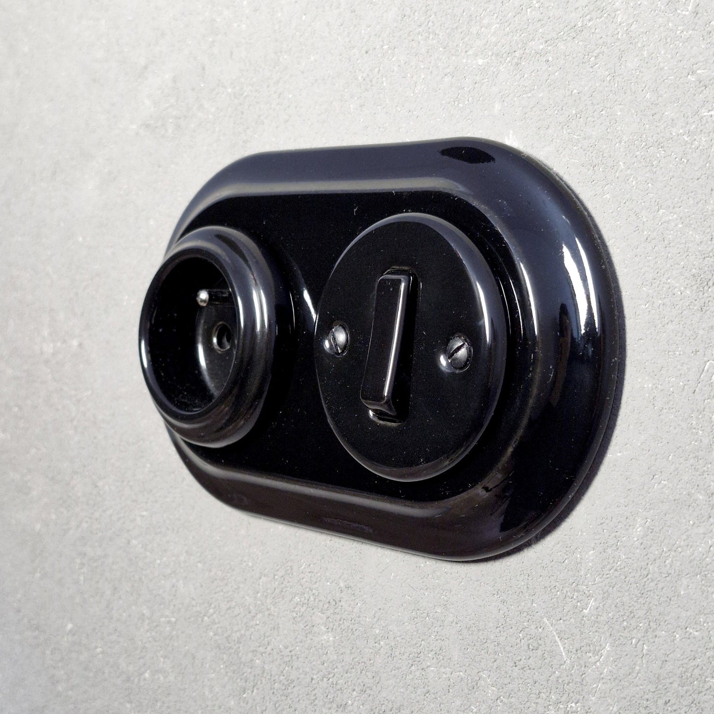 Retro Style Ceramic French Socket with A Switch – Retro Loft Style | Vintage Design, Flush-Mounted Black