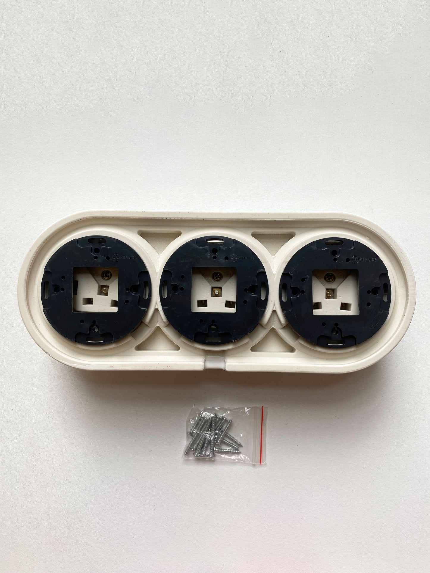 Triple Power French Socket Porcelain Surface Mounted Loft Retro Electrical 3 Socket Vintage Cottage Ceramic White