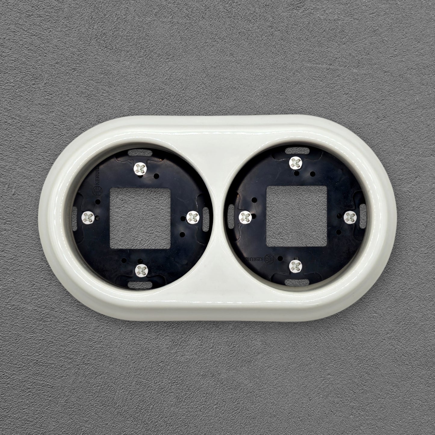 Porcelain Loft Retro Double Porcelain Frame With Plastic Part Surface Mounted Vintage Cottage Ceramic White