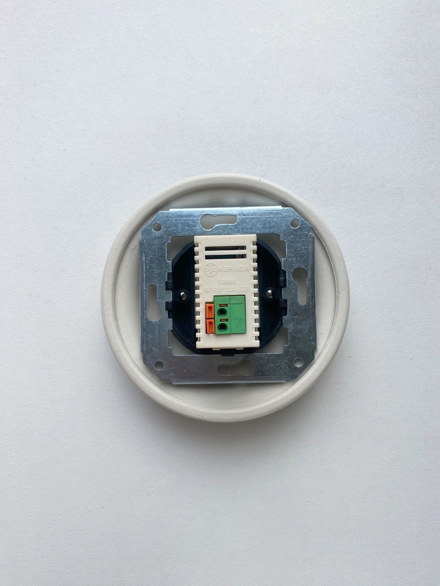 Porcelain Loft Retro Electrical USB Charging Socket Flush-Mounting Vintage Cottage Ceramic White