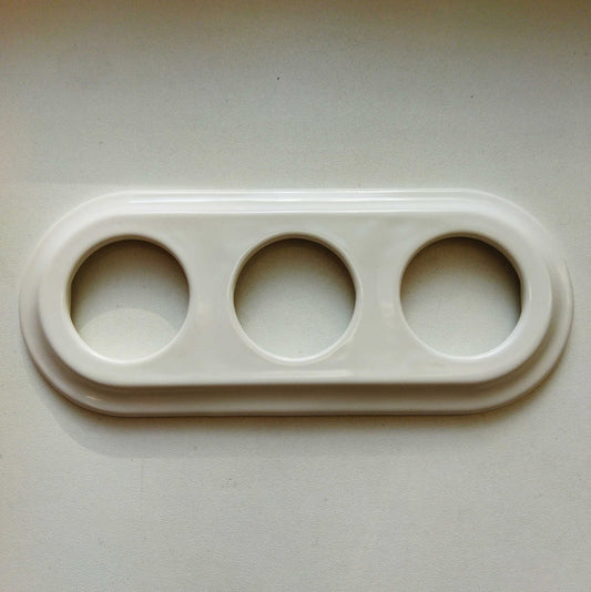 Porcelain Loft Retro Triple Porcelain Frame For Flush-Mounted Series Vintage Cottage Ceramic White