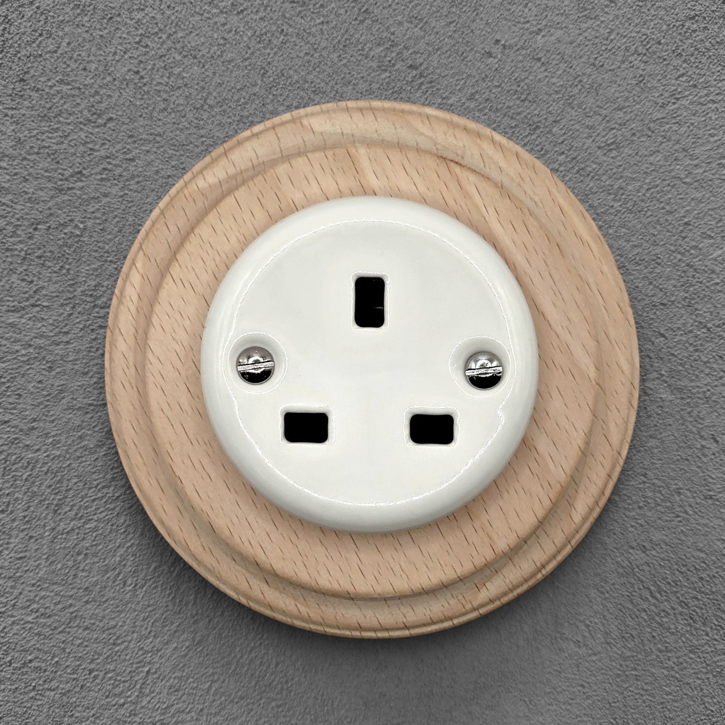 Retro Style White Ceramic Single UK Type Socket Natural Wood Frame Flushed-Mounted