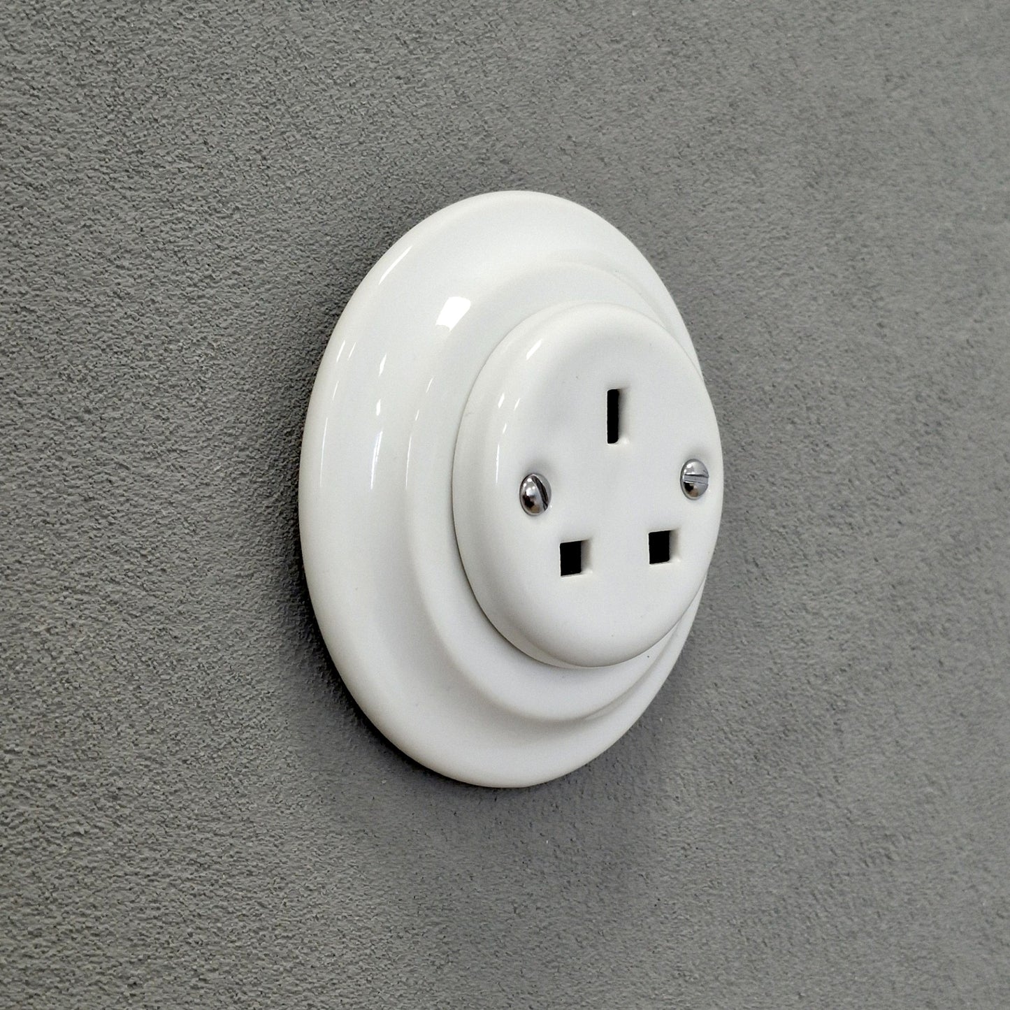 Power Socket Plug Porcelain UK 3 Prong Loft Retro Electrical Flush Mounted Vintage Cottage White Ceramic