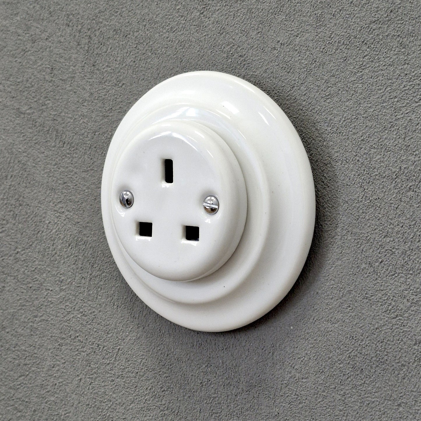 Power Socket Plug Porcelain UK 3 Prong Loft Retro Electrical Flush Mounted Vintage Cottage White Ceramic