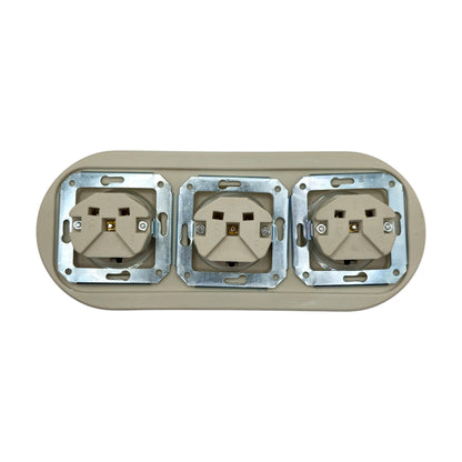 Triple SCHUKO porcelain socket, white, flush-mounted, close-up detail