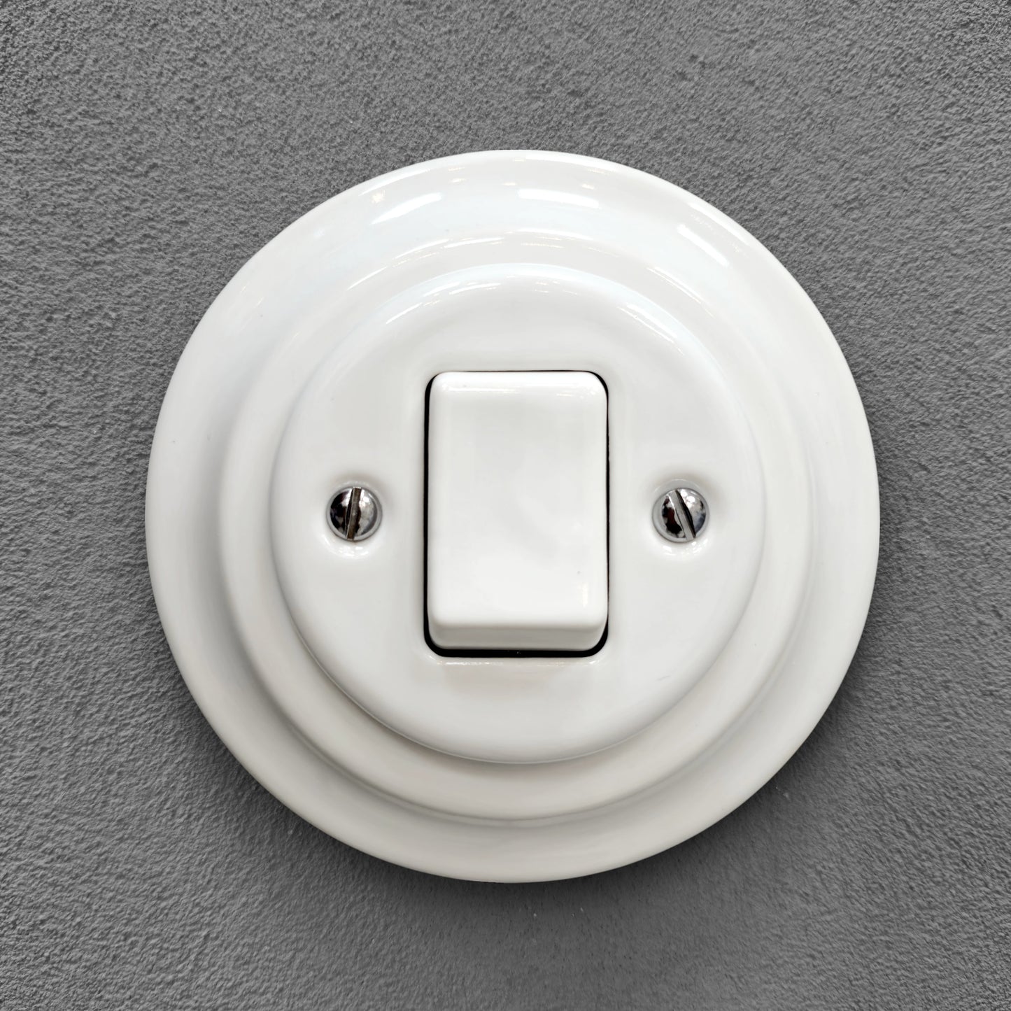 white porcelain 1gang2way big key light switch, flush-mount, front