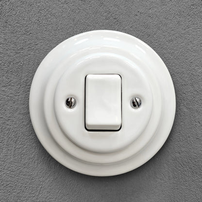 white porcelain 1gang2way big key light switch, flush-mount, front