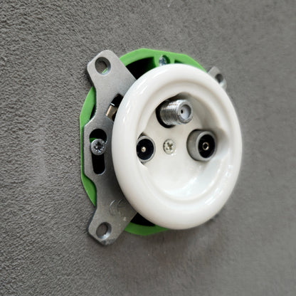 White porcelain TV+SAT socket insert, flush-mounted, side