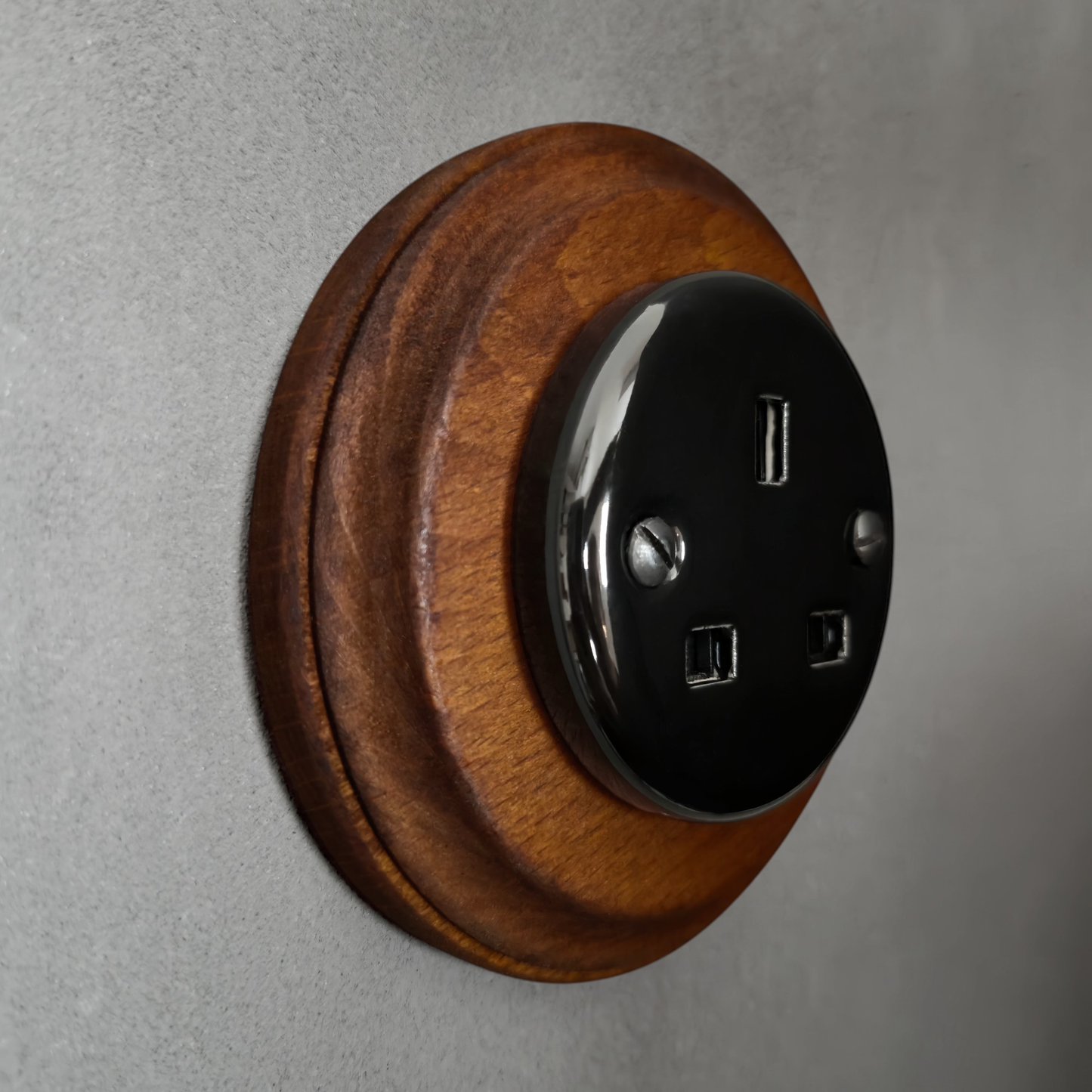 Retro Style Black Ceramic Single UK Type Socket Dark Wood Frame Flushed-Mounted