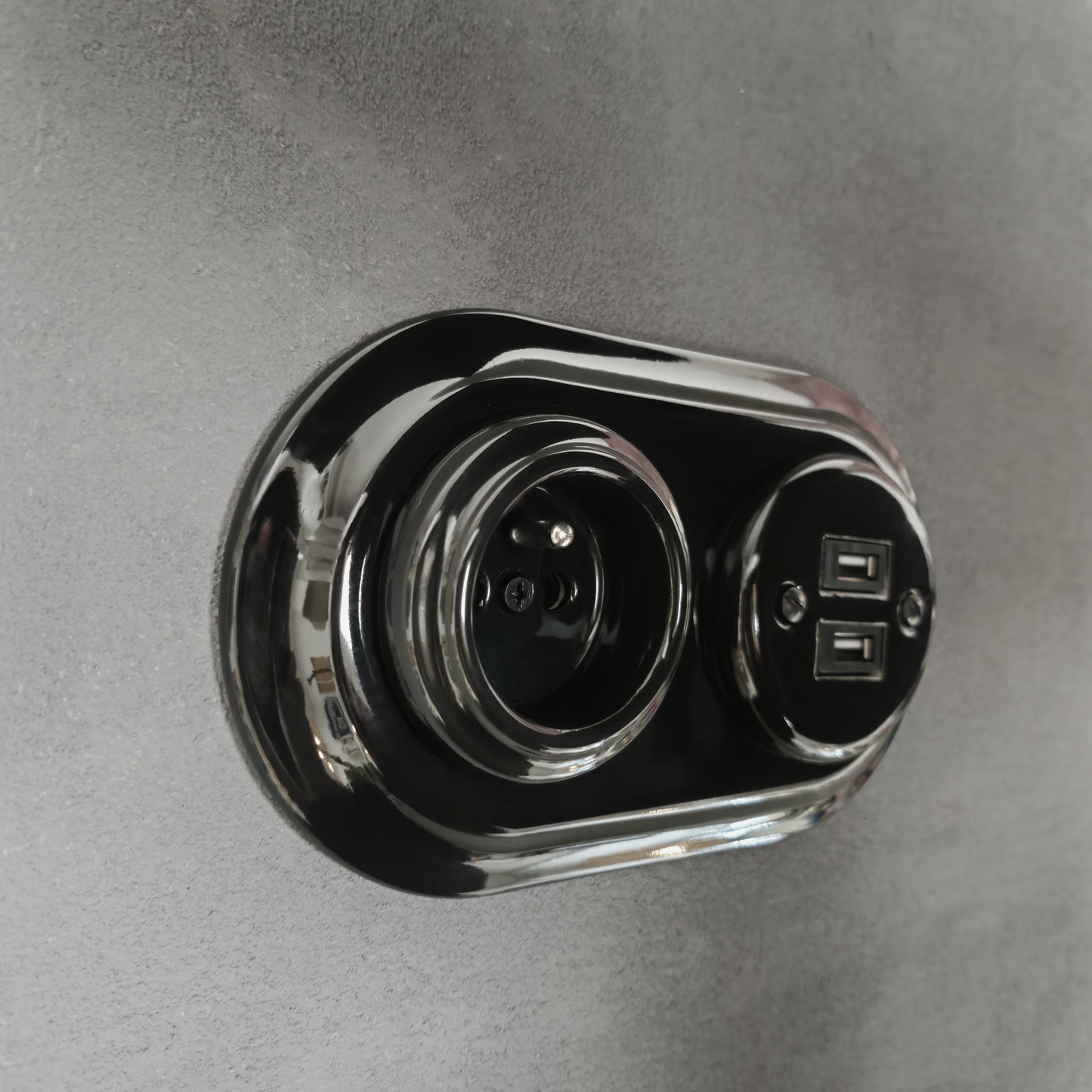 Retro Style Black Ceramic French And 2xUSB Charging Socket SET Flushed-Mounted