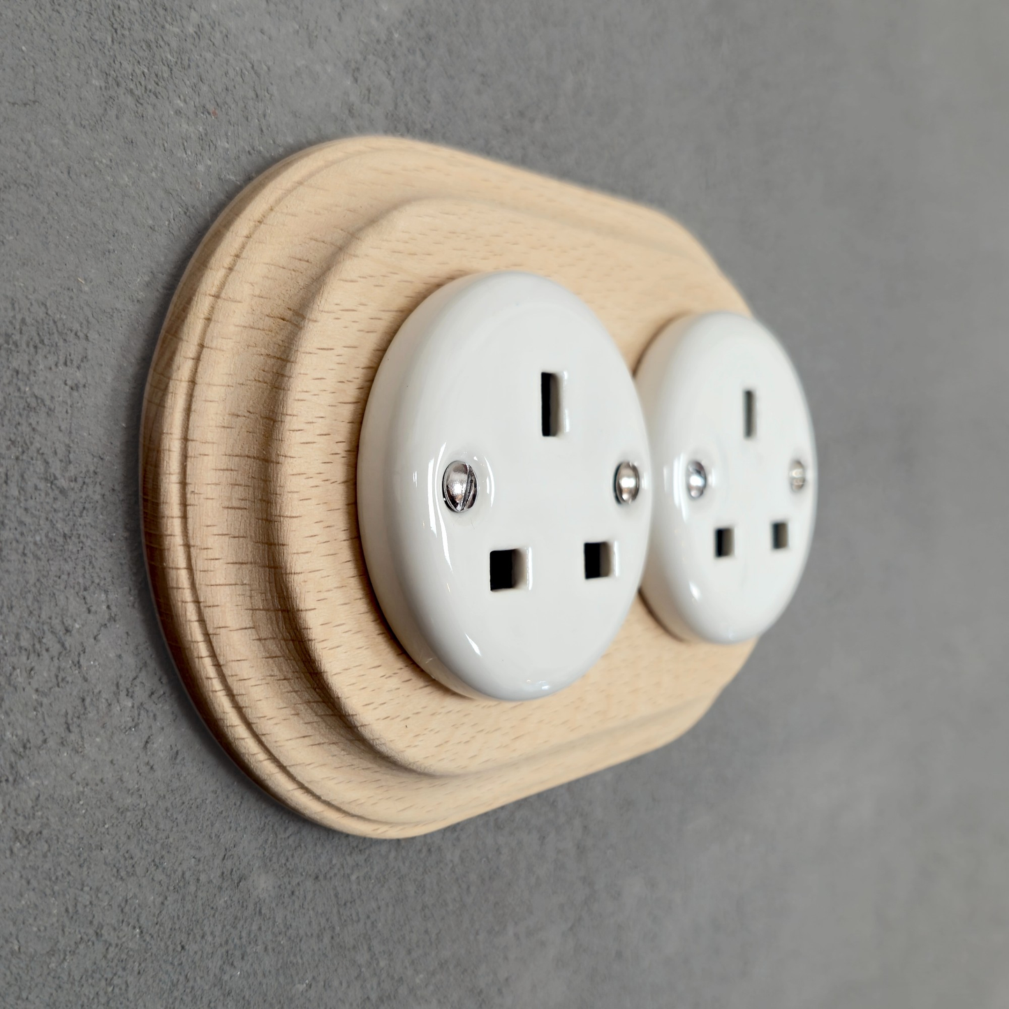 Retro Style White Ceramic Double UK Type Socket Natural Wood Frame Flushed-Mounted