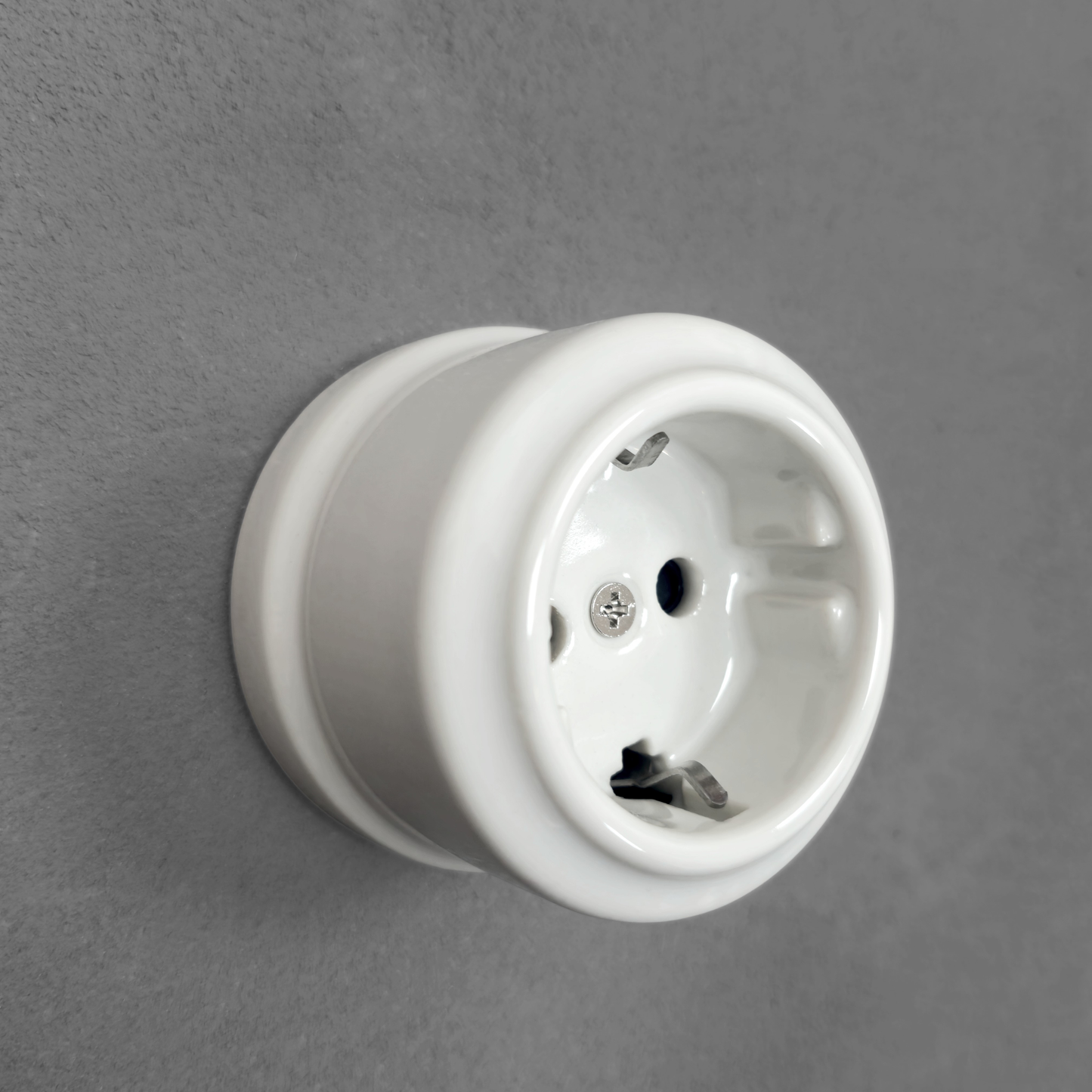 Power Socket Porcelain Loft Retro Electrical German Schuko Surface-Mounting Vintage Cottage Ceramic White