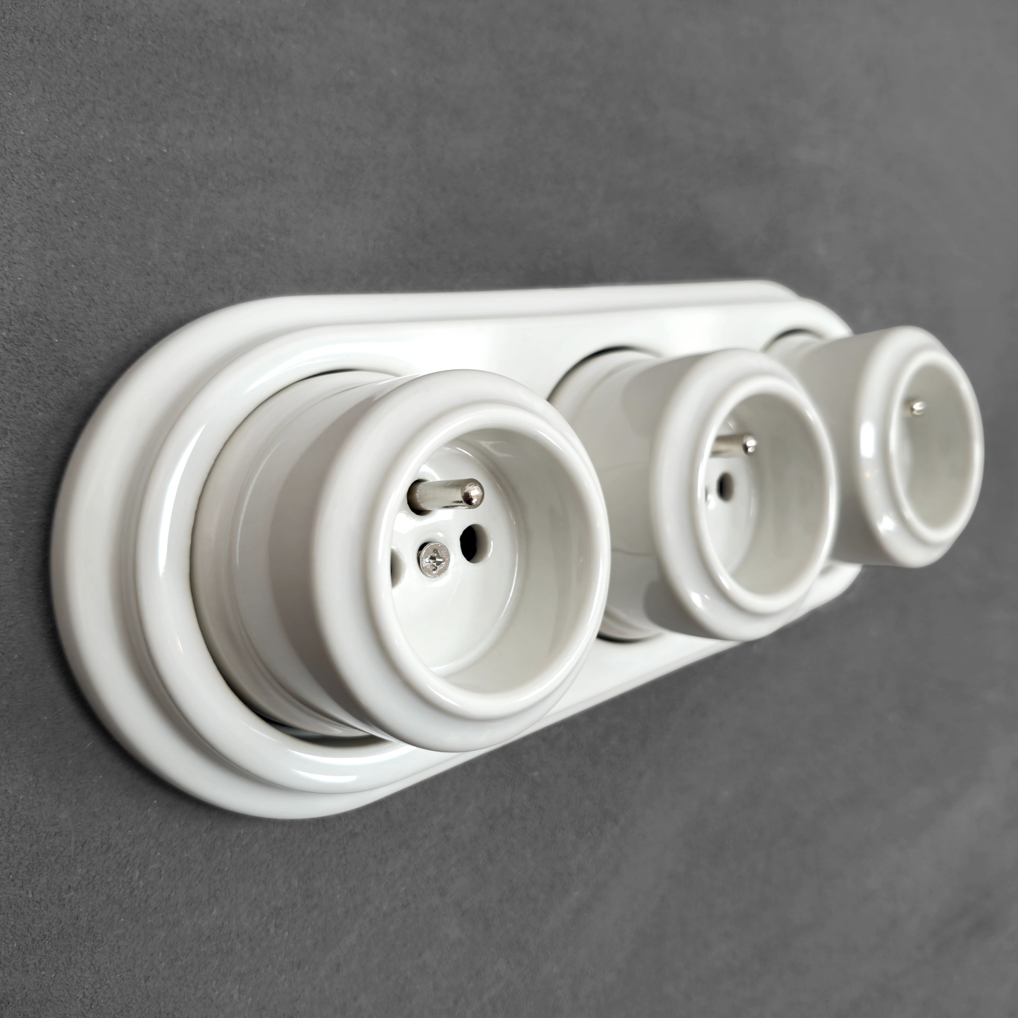 Triple Power French Socket Porcelain Surface Mounted Loft Retro Electrical 3 Socket Vintage Cottage Ceramic White