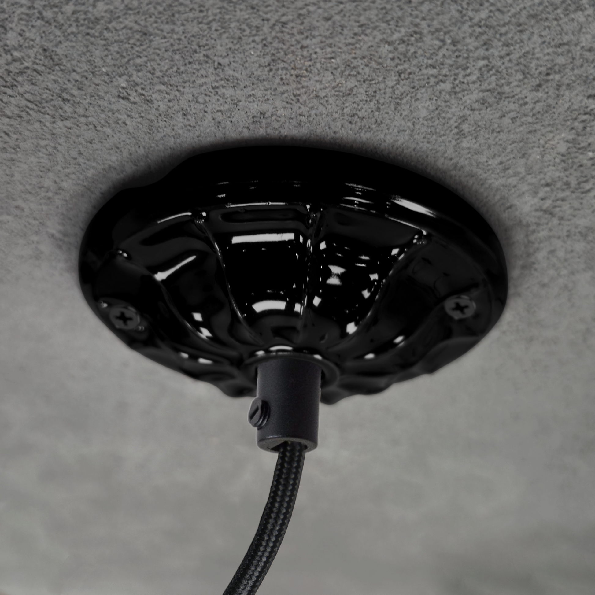 black porcelain lined ceiling rose 70x20mm, angled