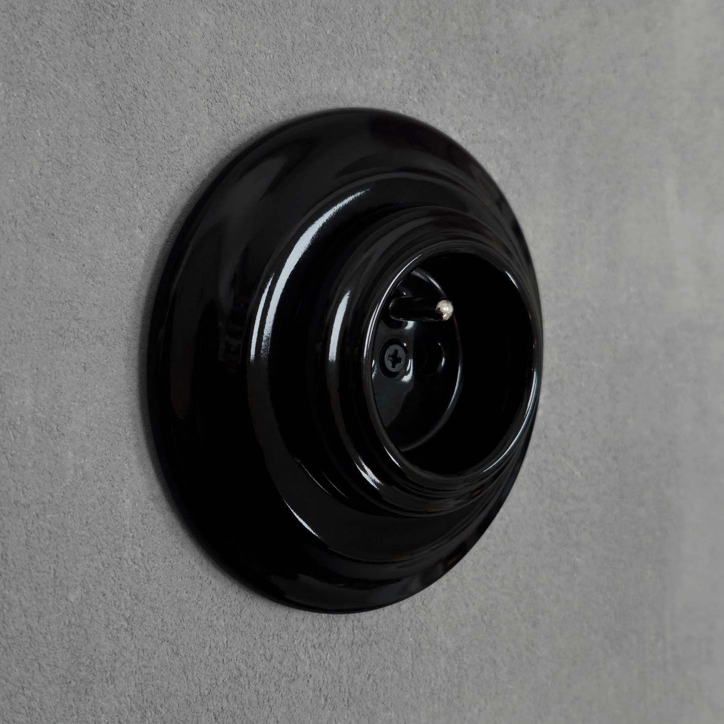 Single black French porcelain socket, flush-mount, side