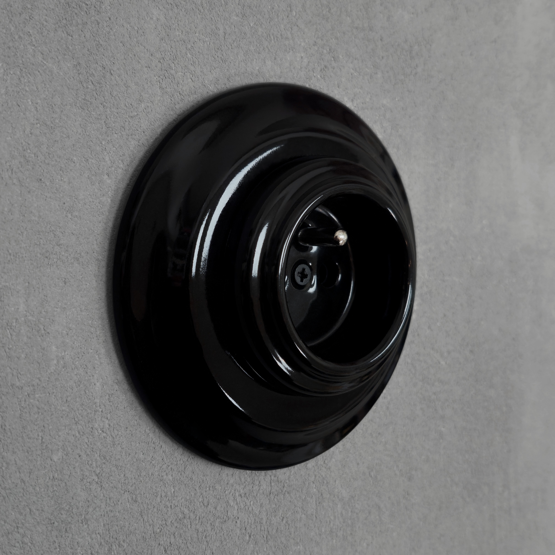 Single black French porcelain socket, flush-mount, side