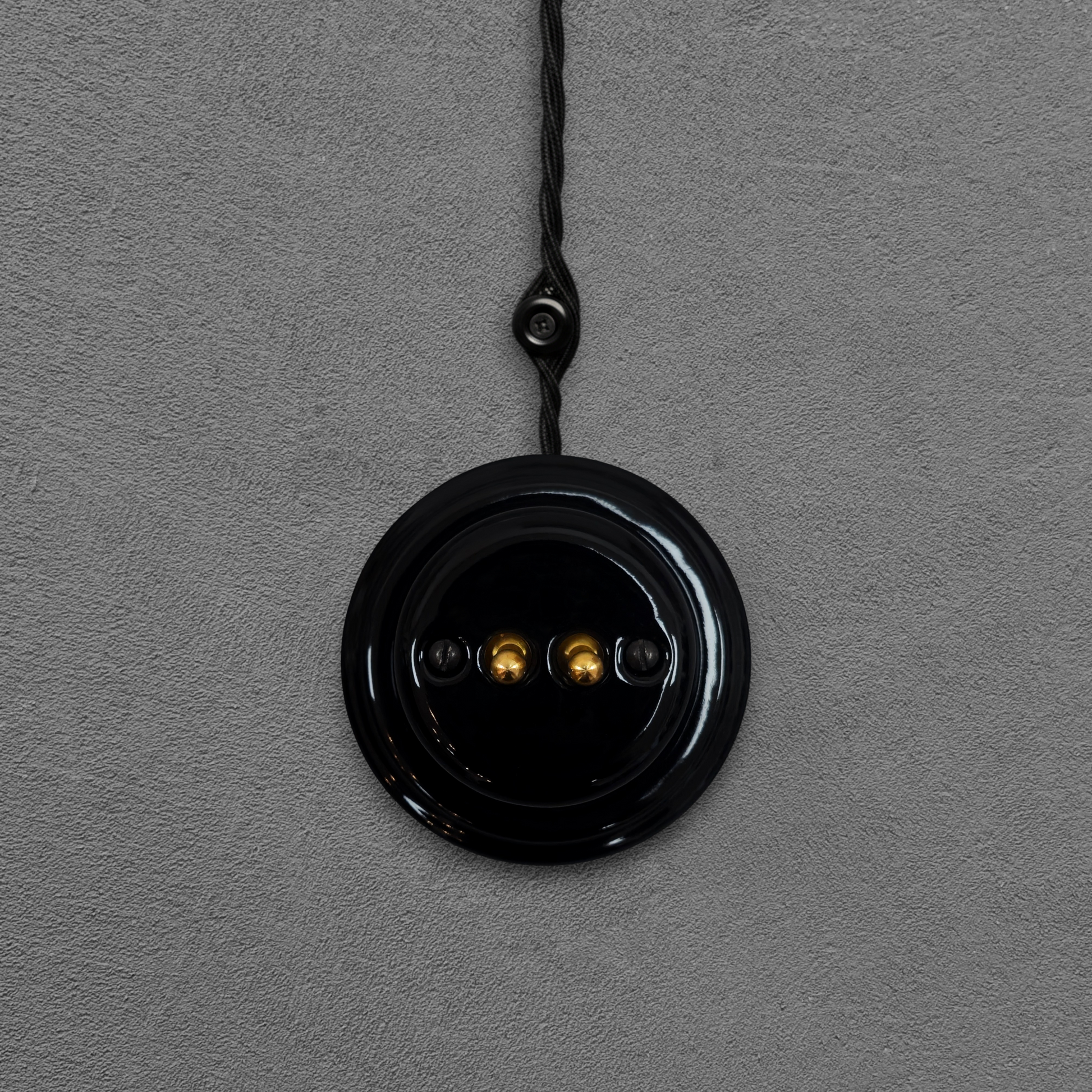 black porcelain 2gang2way toggle light switch, surface-mount