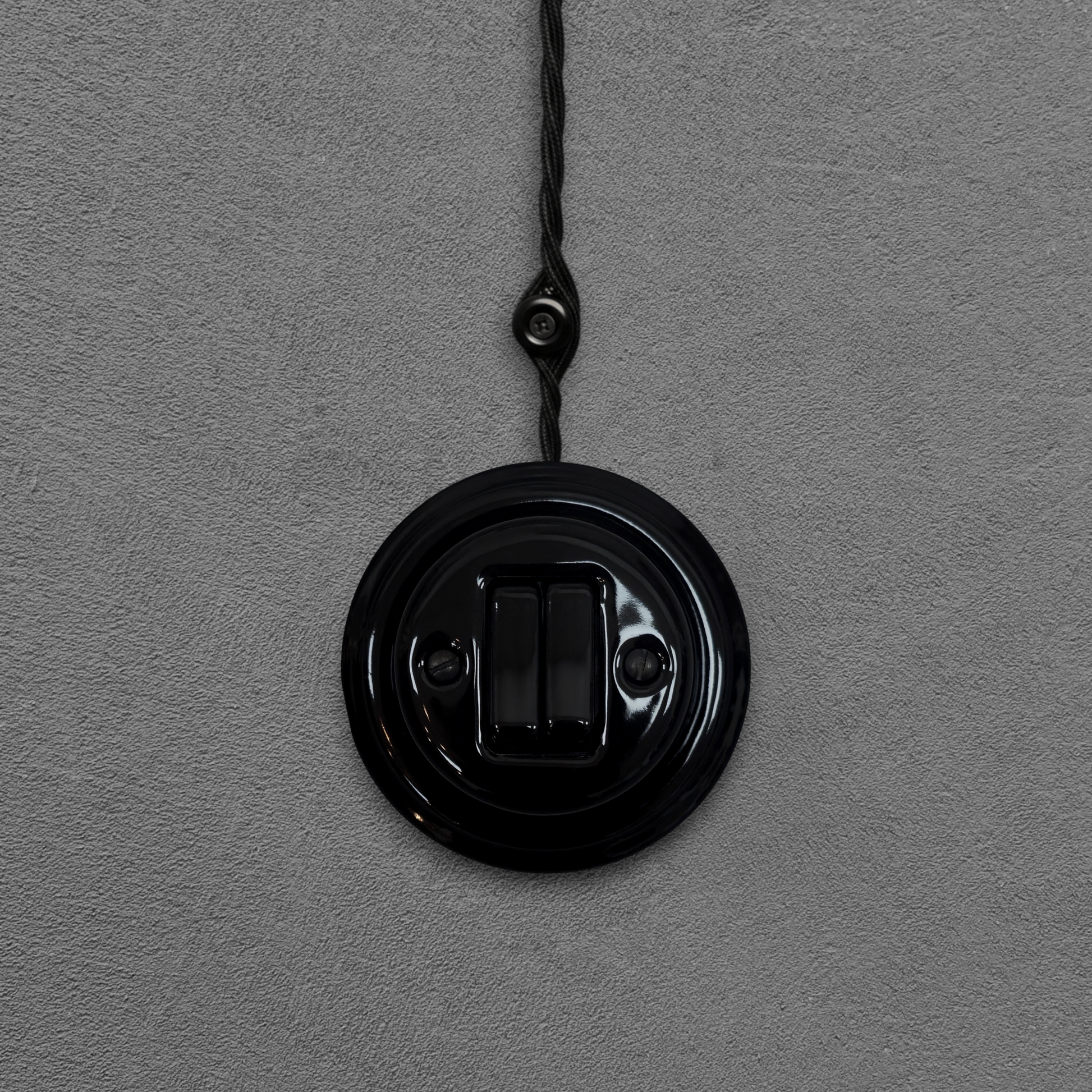 black porcelain 2gang2way light switch, surface-mount