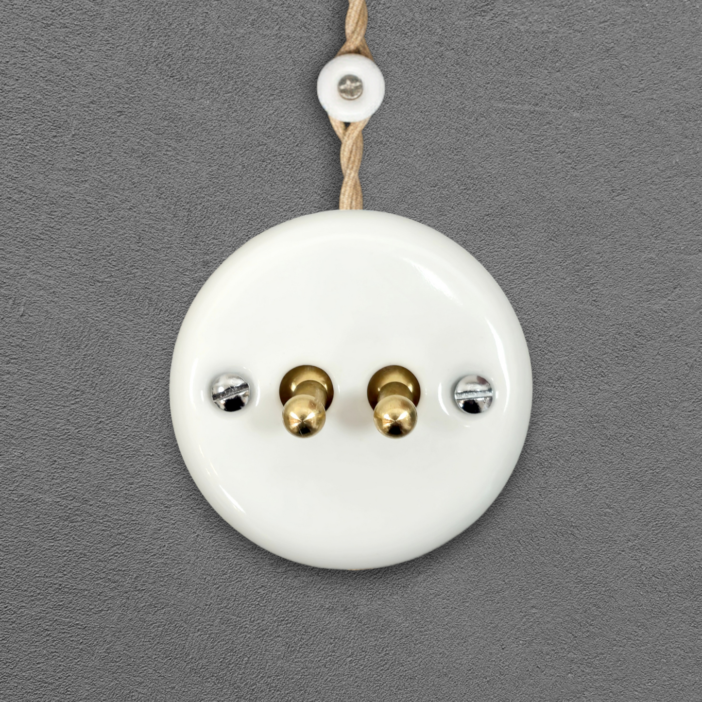 white porcelain 2gang2way toggle switch insert, surface-mount, front