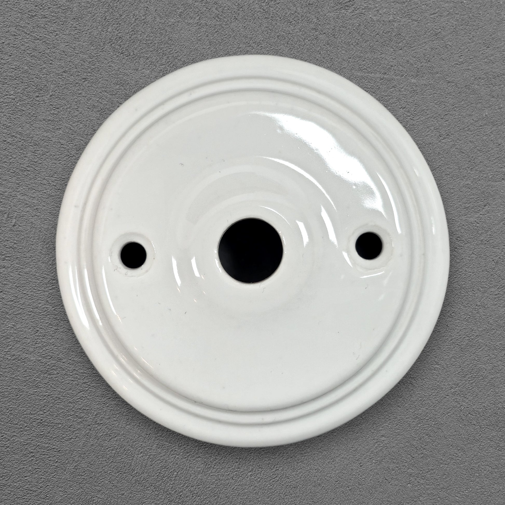 white porcelain flat ceiling rose 70x25mm, front