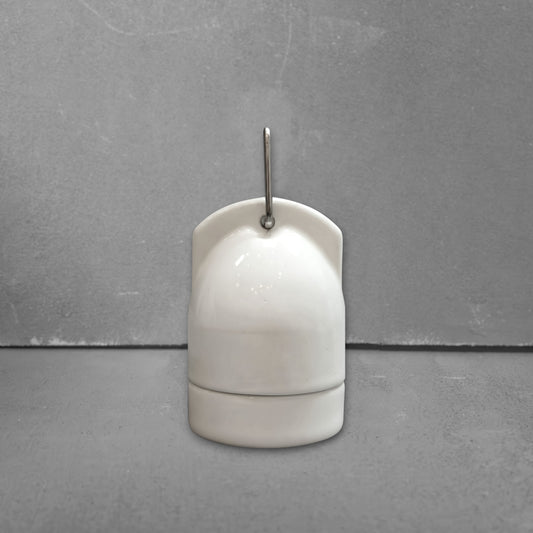 white porcelain hanging E27 lamp holder, 45x65mm, front