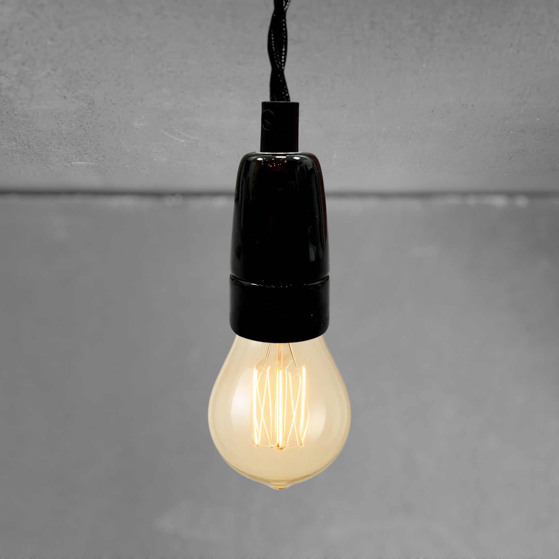 black porcelain hanging E14 lamp holder, 30x60mm