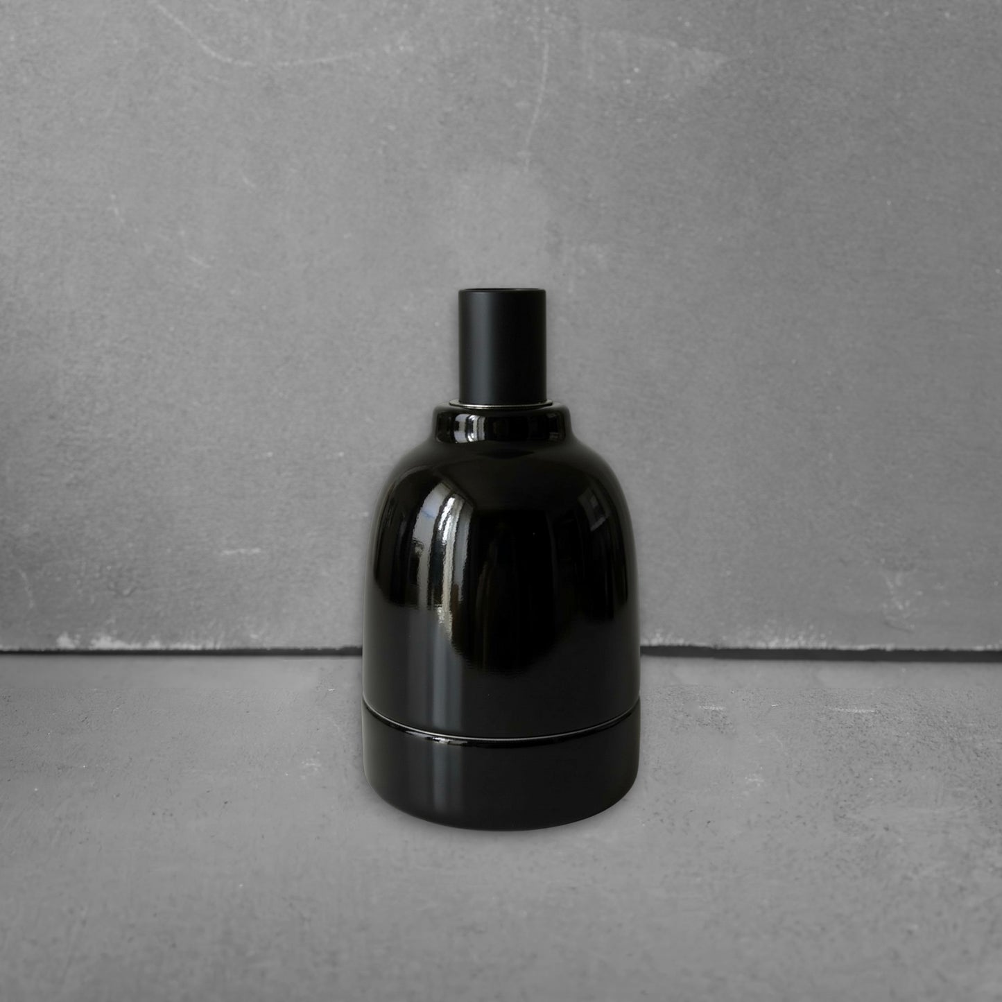 black porcelain hanging E27 lamp holder, 45x65mm, front