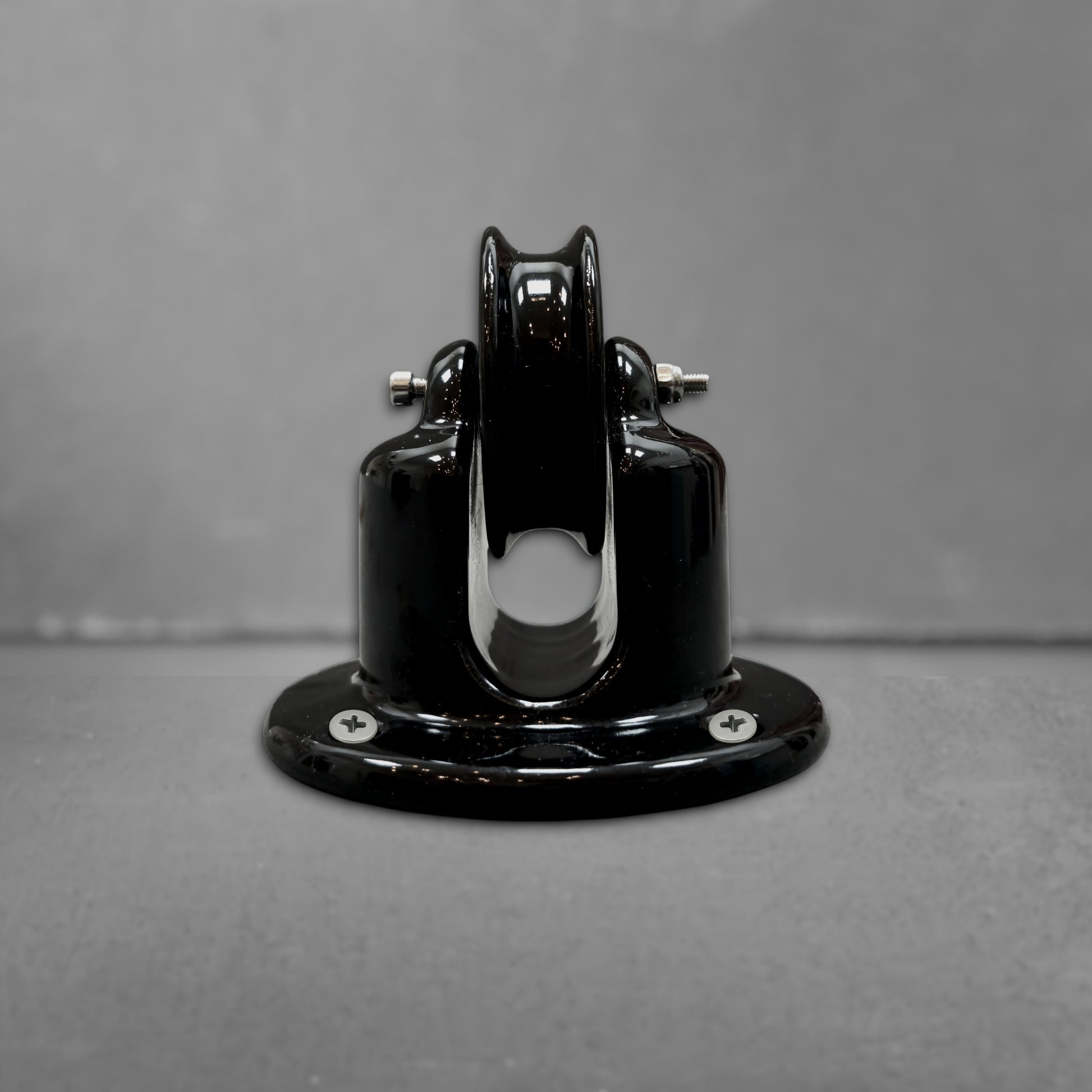 black porcelain pulley light fixture, surface-mount, side