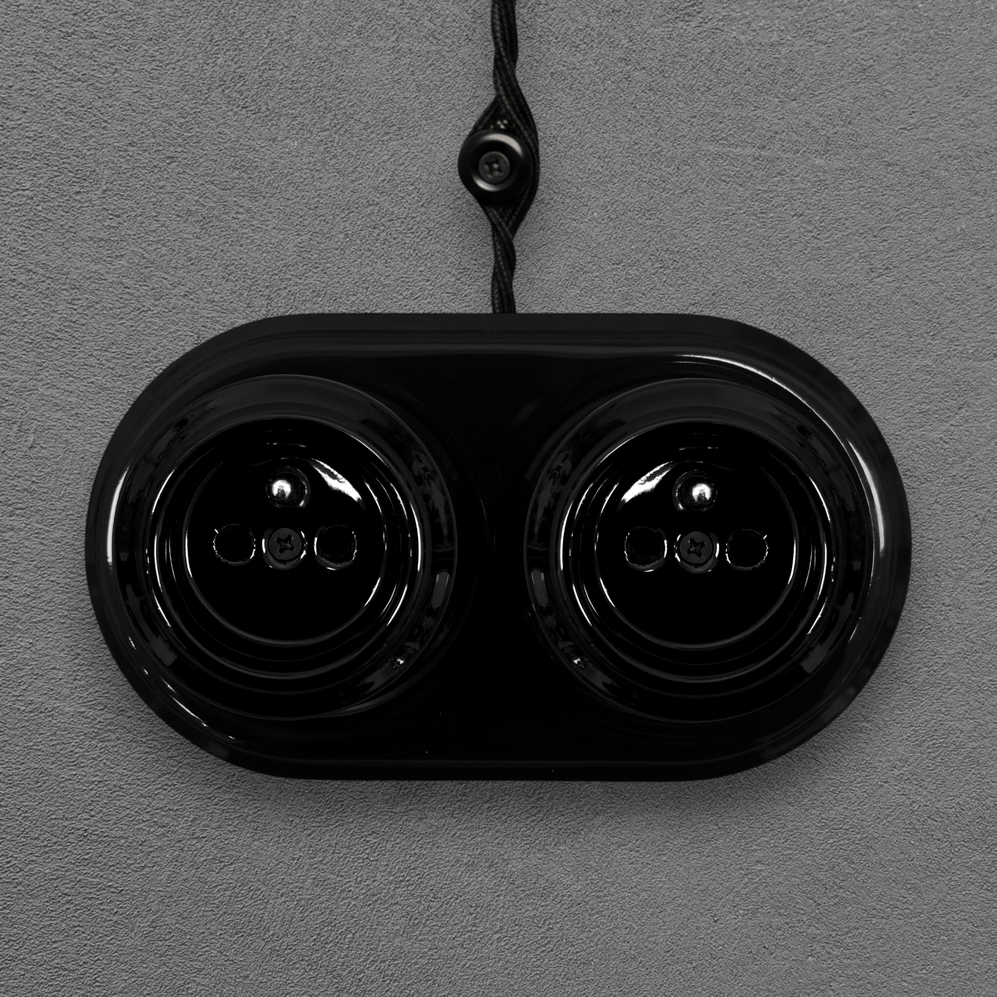 Double black French porcelain socket, surface-mount, front