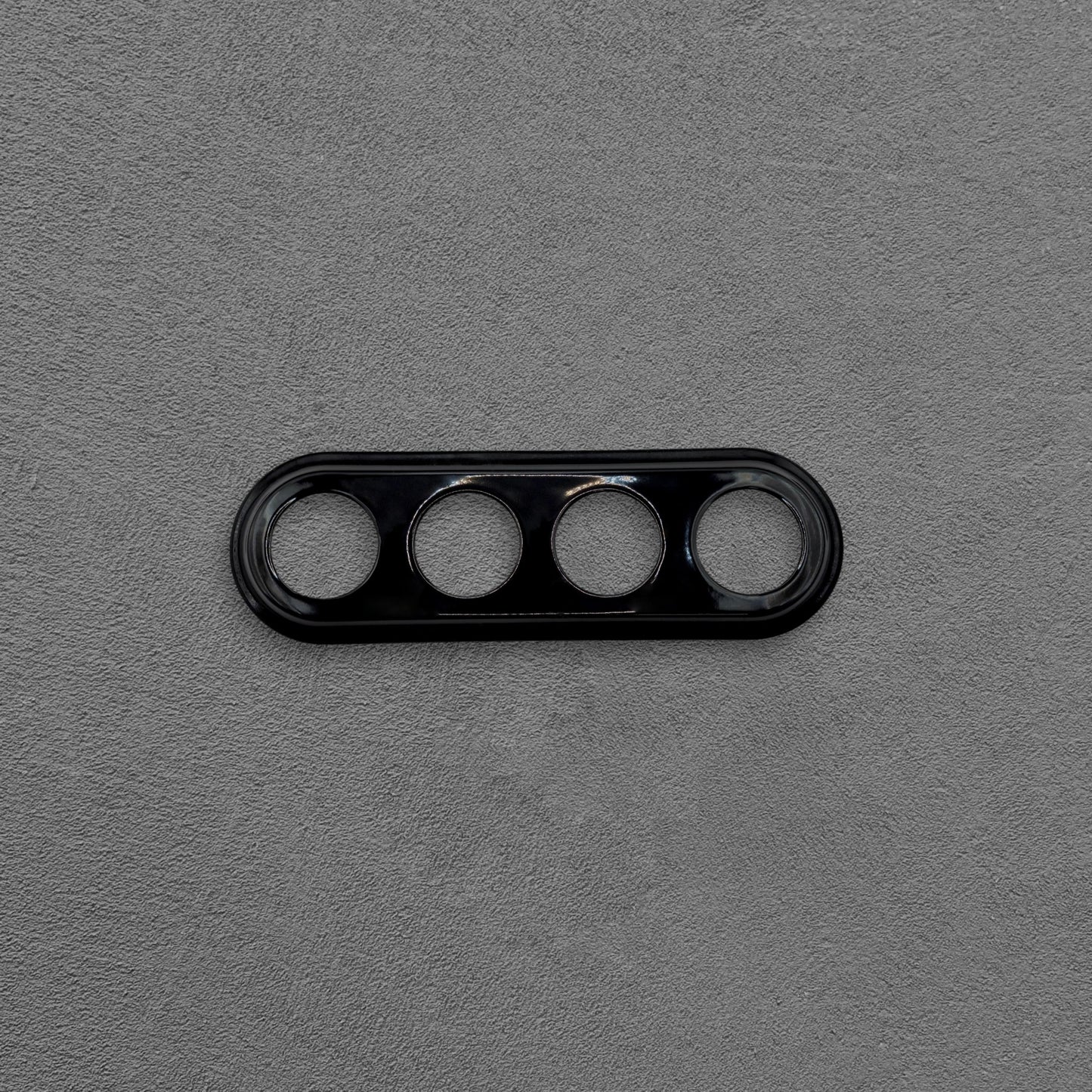 black porcelain quadruple frame, flush-mount