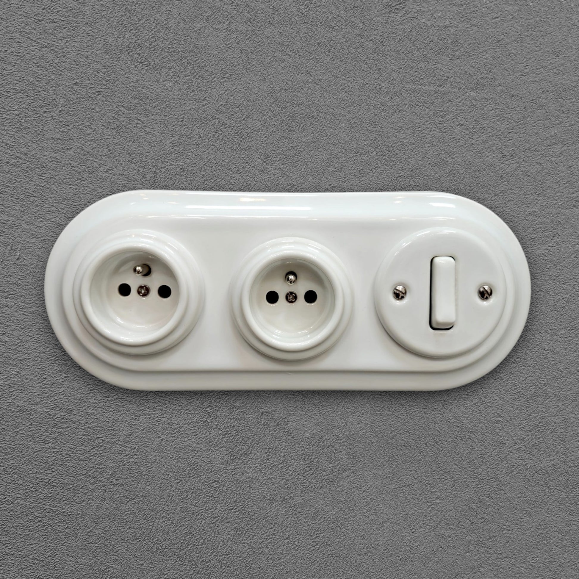 Double white French porcelain socket with light switch, flush-mount, front