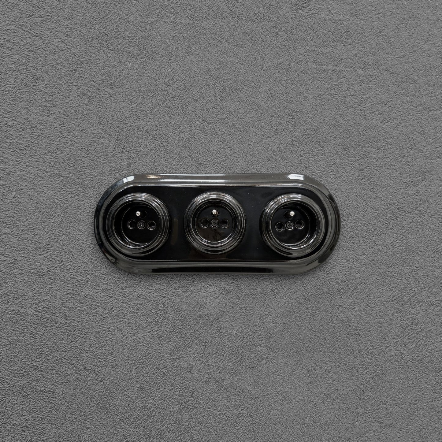Triple black French porcelain socket, flush-mount