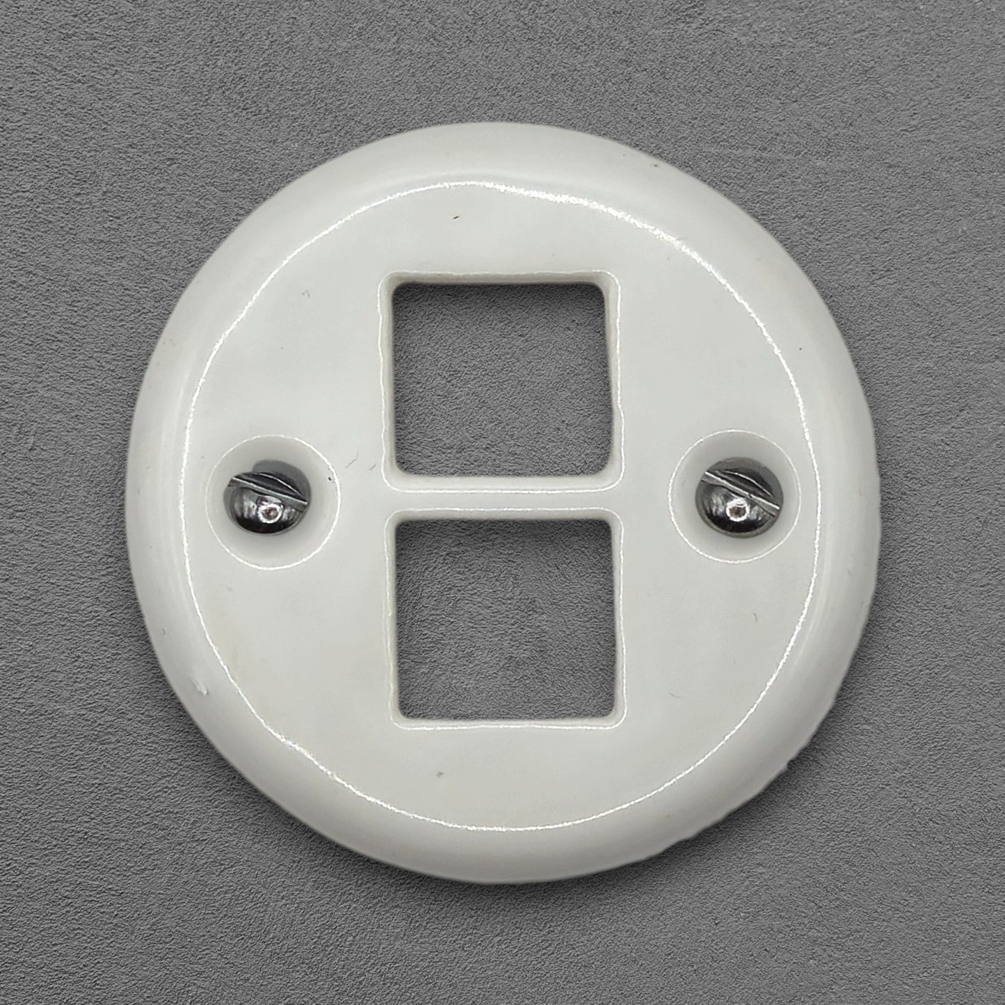 white porcelain rj45 ethernet socket cover, flush-mount, front