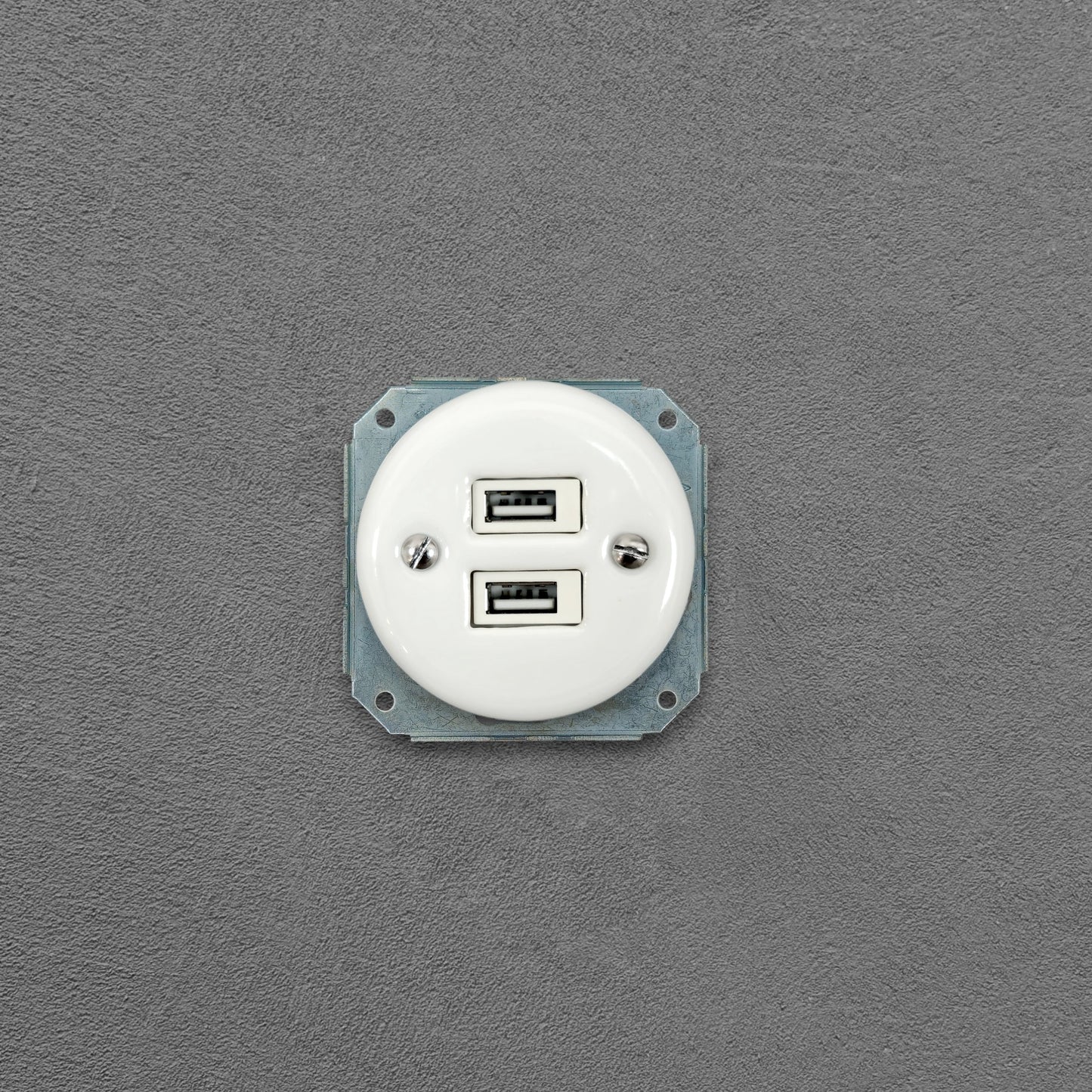 Power Socket Insert Porcelain Loft Retro USB Charging Socket Flush-Mounting Vintage Cottage Ceramic White