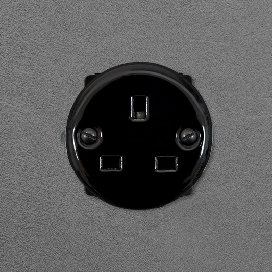 Flush Mount UK Plug Socket Insert (Type G) – Single Outlet | Porcelain