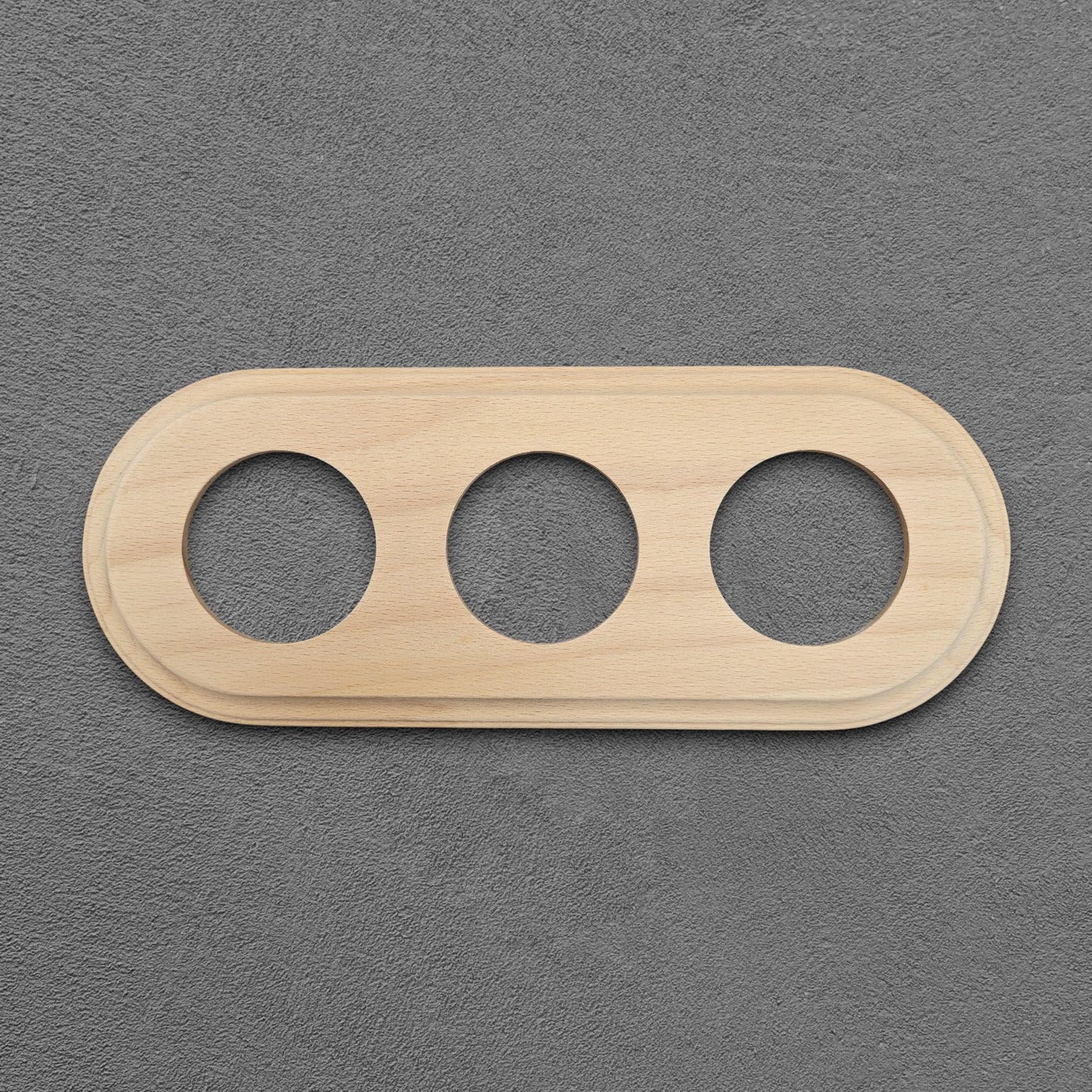 natural wood triple frame, flush-mount, front