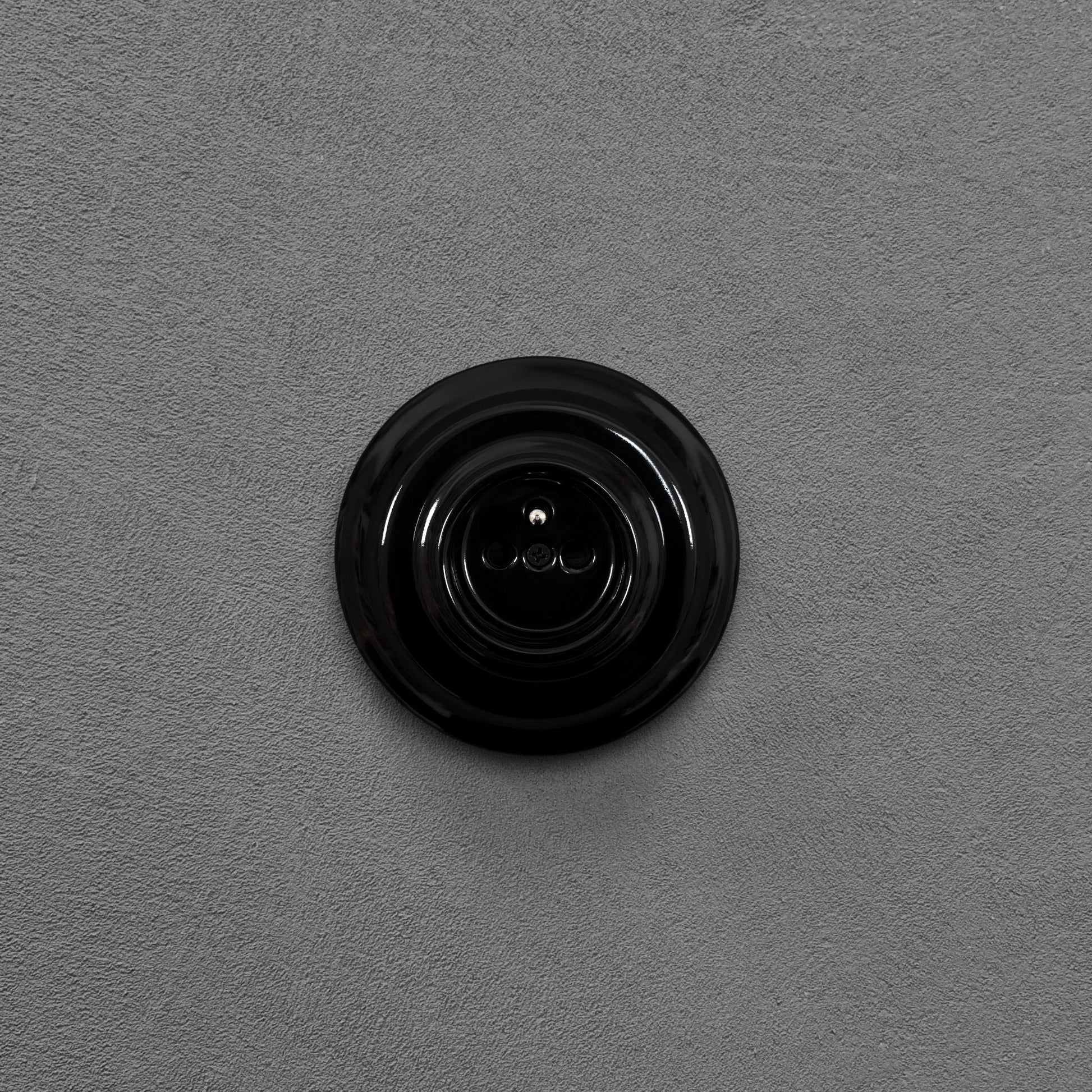 Single black French porcelain socket, flush-mount