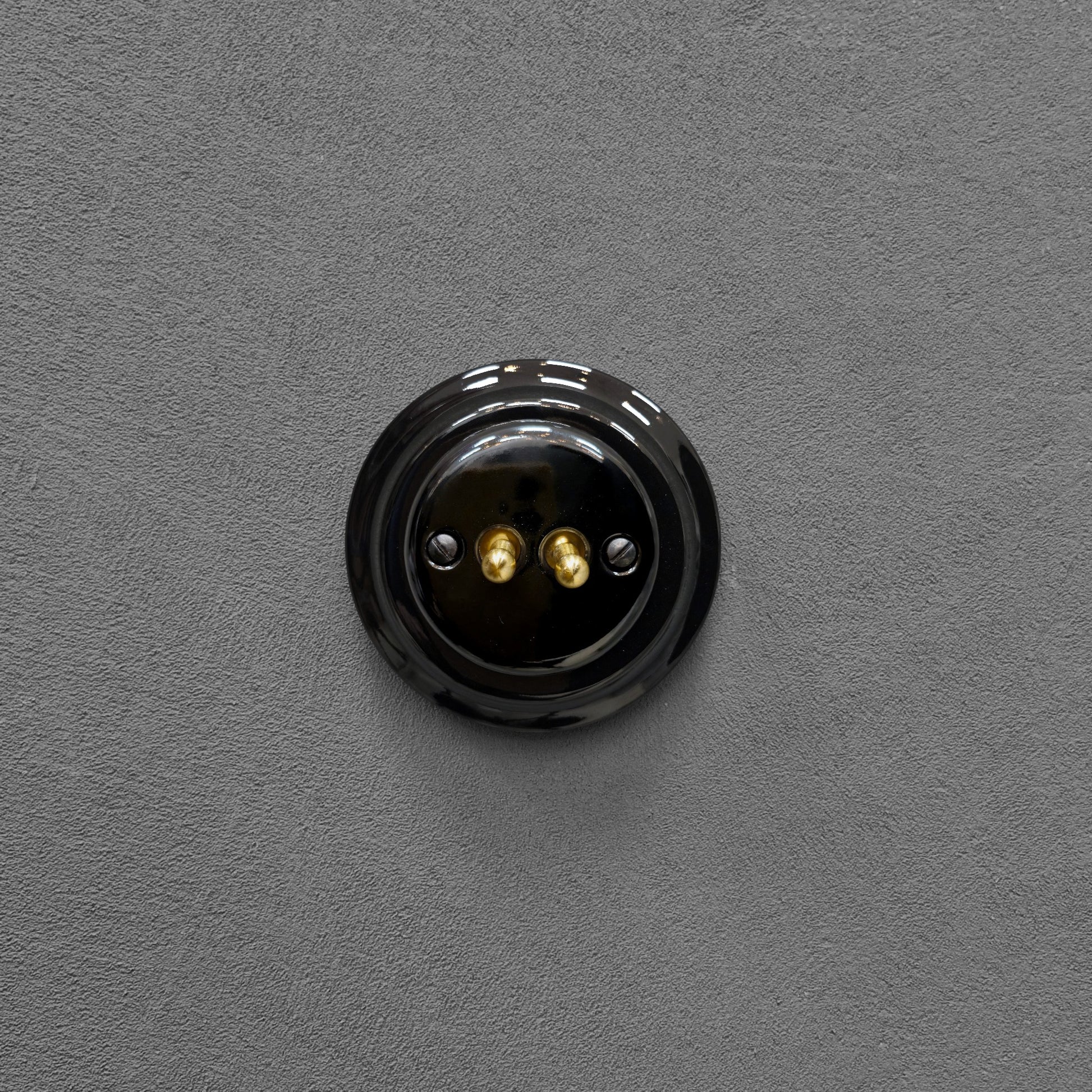 black porcelain 2gang2way toggle switch, flush-mount