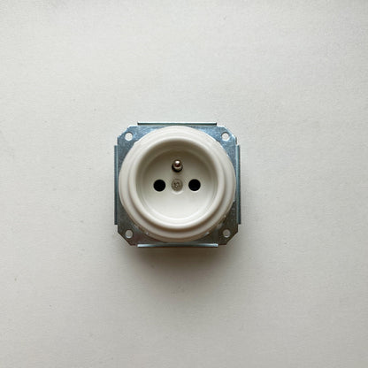 Power Socket Insert Porcelain Loft Retro Electrical French Schuko Flush-Mounting Vintage Cottage Ceramic White