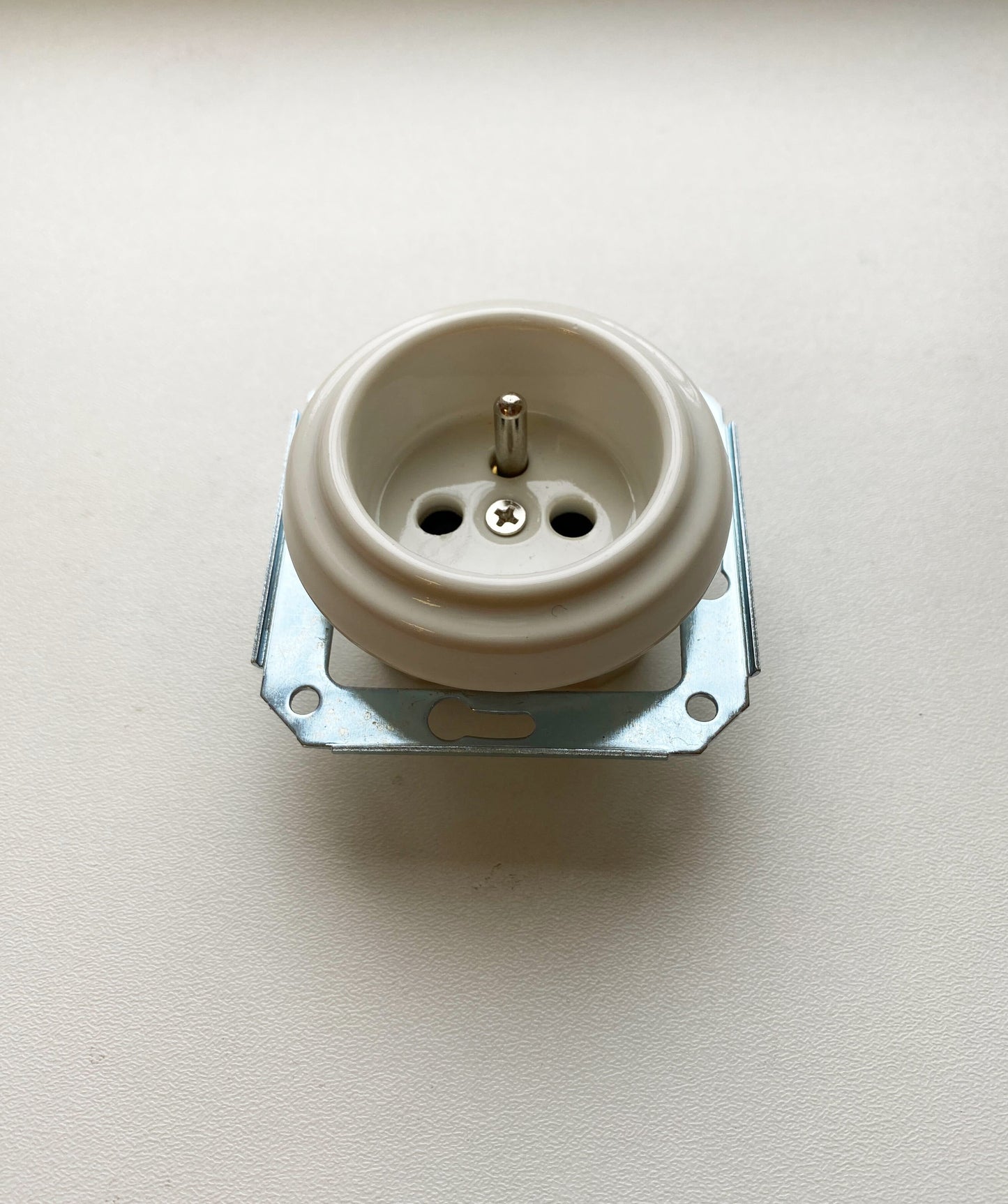 Power Socket Insert Porcelain Loft Retro Electrical French Schuko Flush-Mounting Vintage Cottage Ceramic White