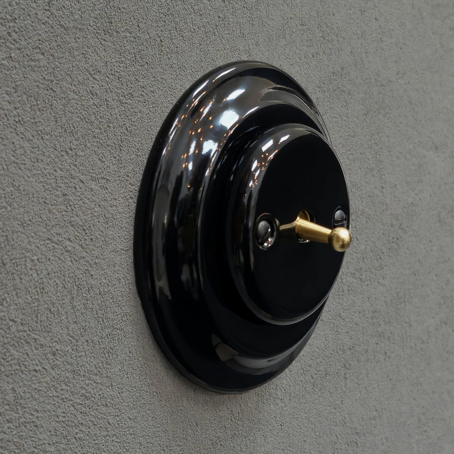 Toggle Light Switch Porcelain Loft Retro Toggle Wall Light Switch Cover 1-gang 2-way Flush Mounted Vintage Cottage Home Ceramic Black