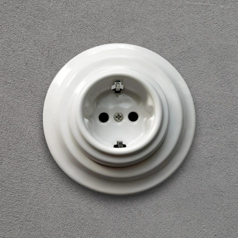 Power Sockets Porcelain German Schuko Loft Retro Electrical Flush-Mounting Vintage Cottage Ceramic White