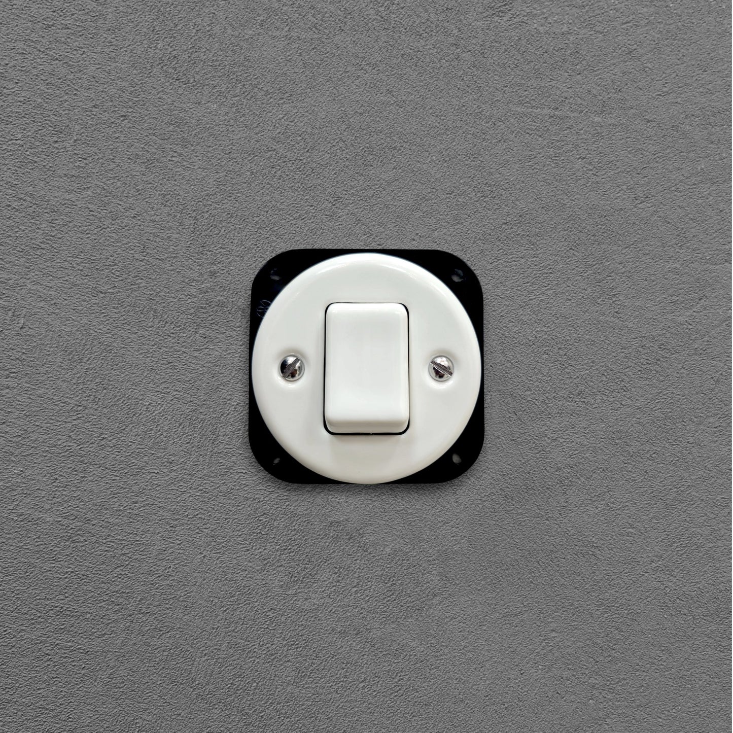 White Porcelain Wide Rocker Connection Inner Part Push Button Switch 1 Gang Two-Pole With A Big Key Flush-Mounted