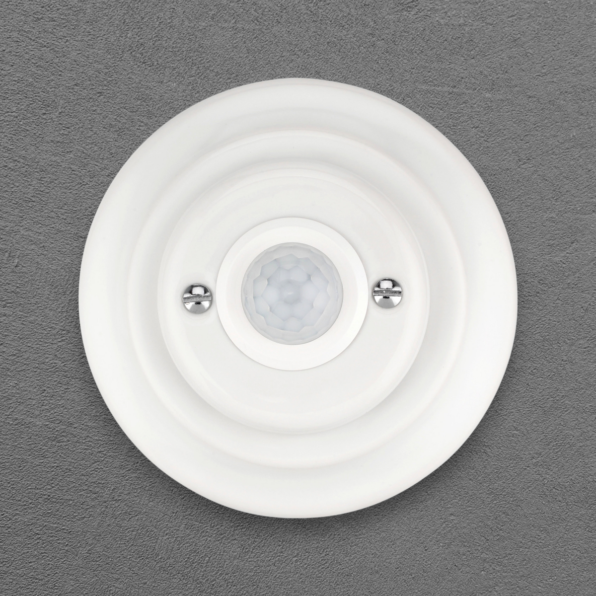 Flush Mount Motion Sensor – White Porcelain