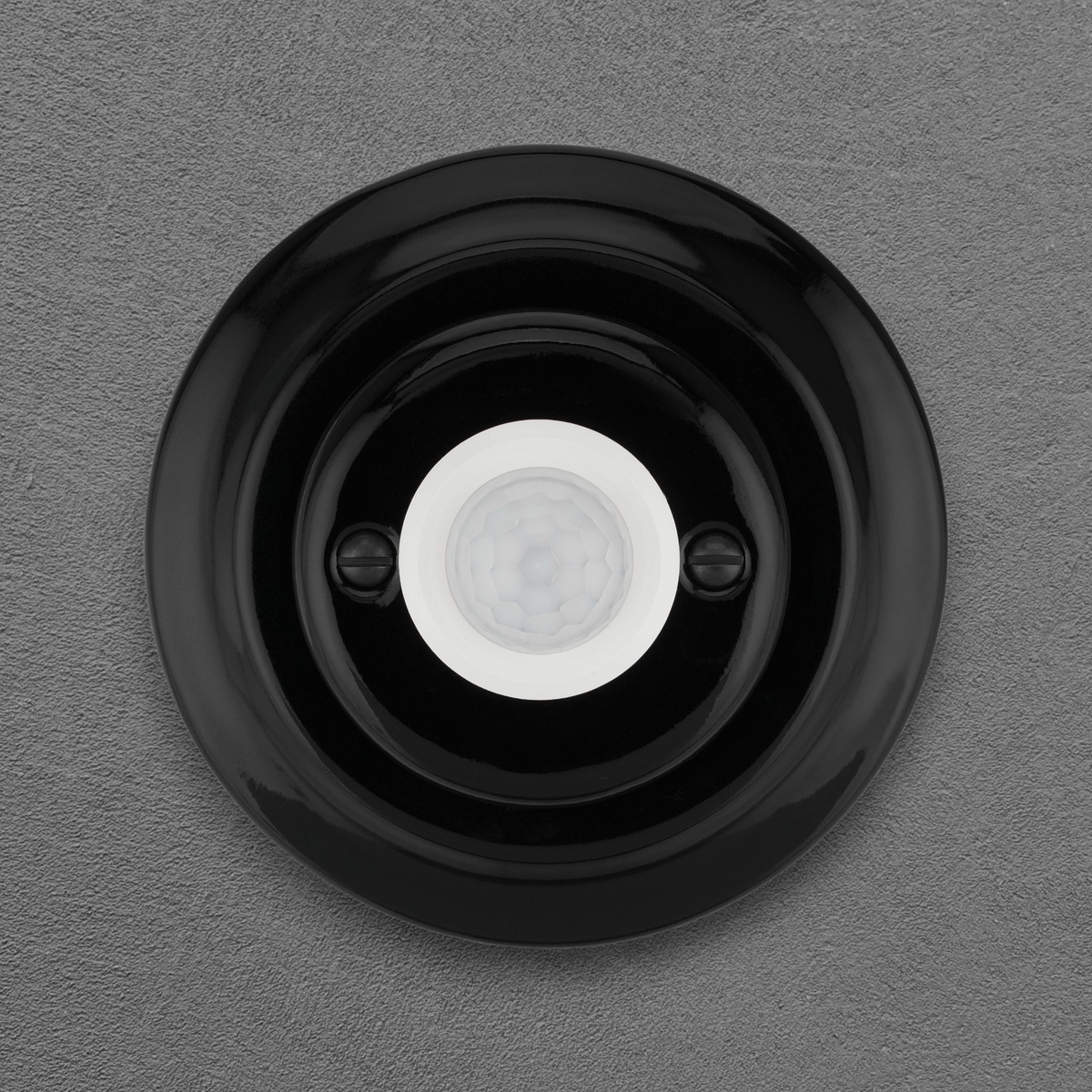 Flush Mount Motion Sensor – Black Porcelain
