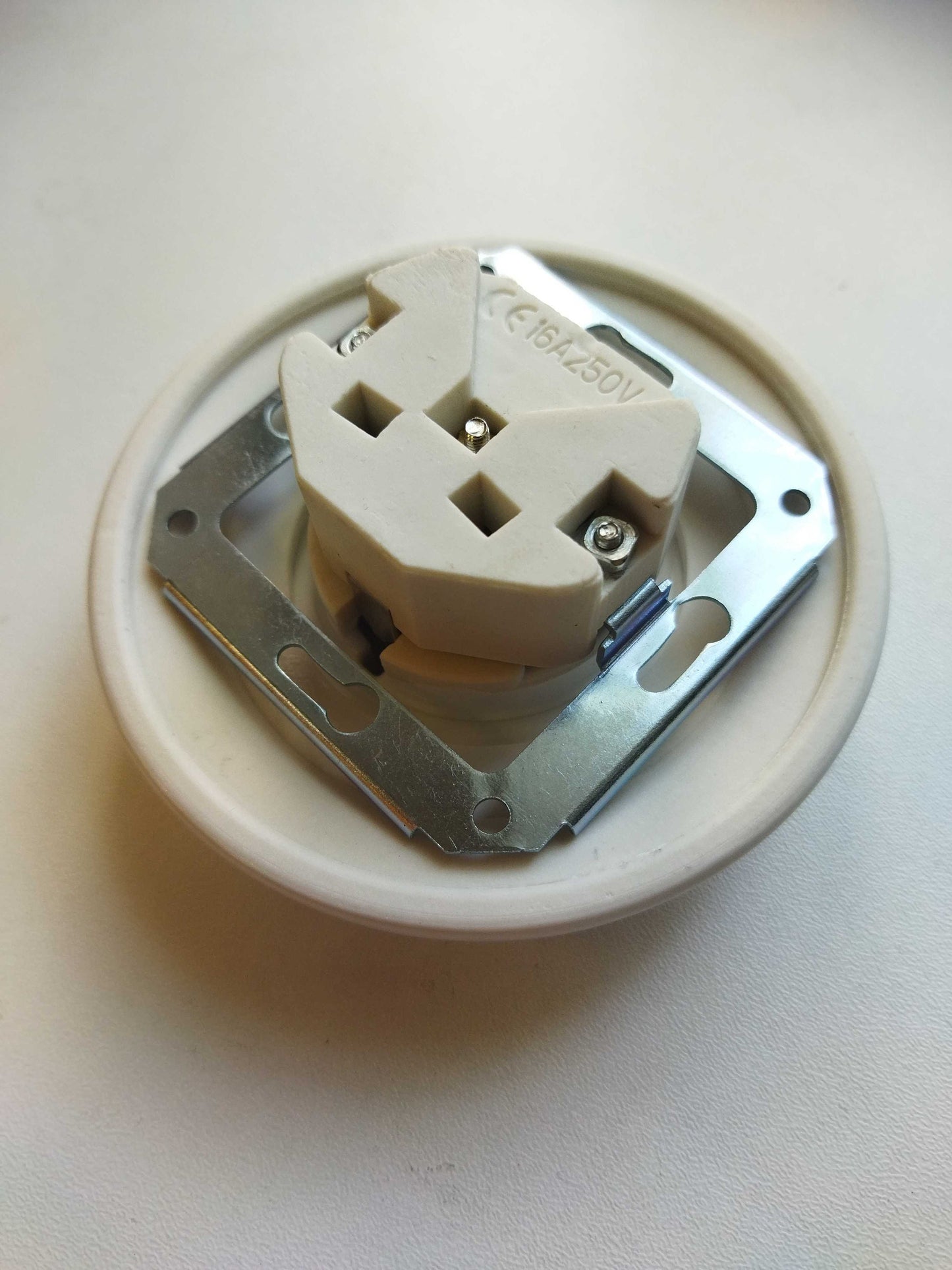 Power Sockets Porcelain German Schuko Loft Retro Electrical Flush-Mounting Vintage Cottage Ceramic White