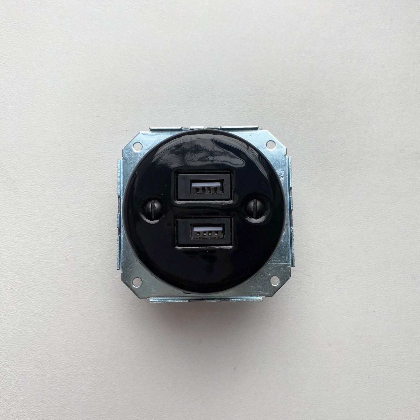 Power Socket Insert Porcelain Loft Retro USB Charging Socket Flush-Mounting Vintage Cottage Ceramic Black