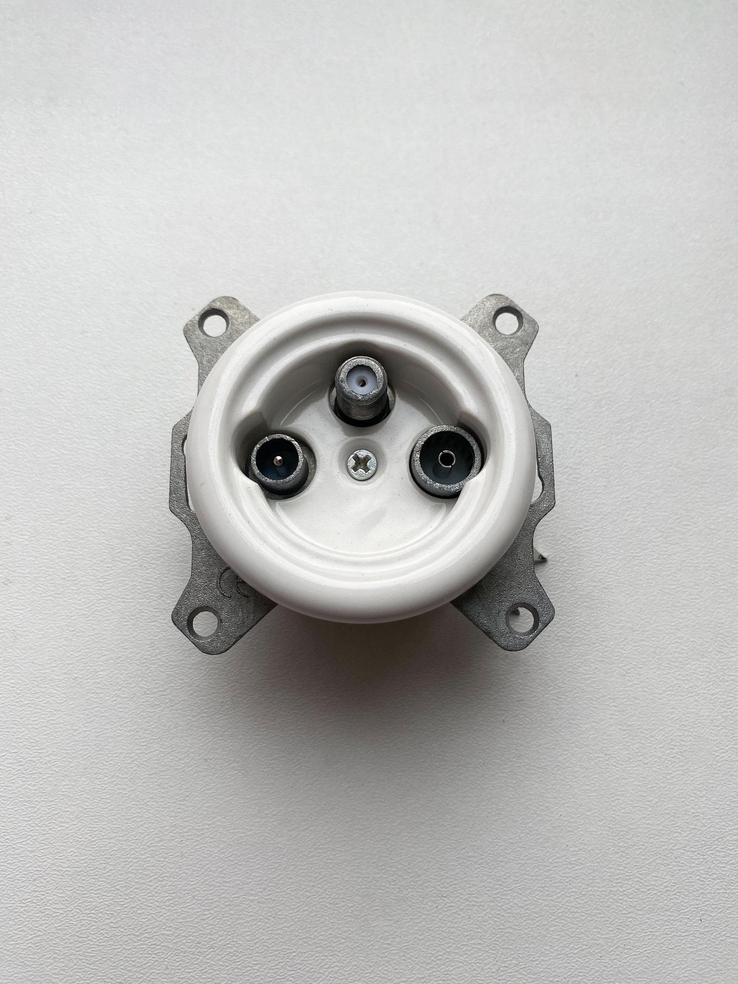 Porcelain Connection Inner Part Loft Retro TV/SAT Socket Flush-Mounting Vintage Cottage Ceramic White